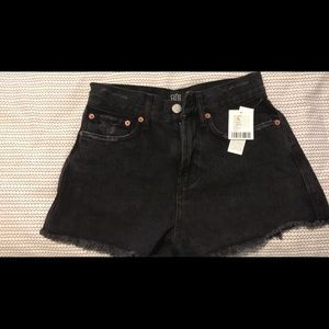 BDG girlfriend shorts, size 27